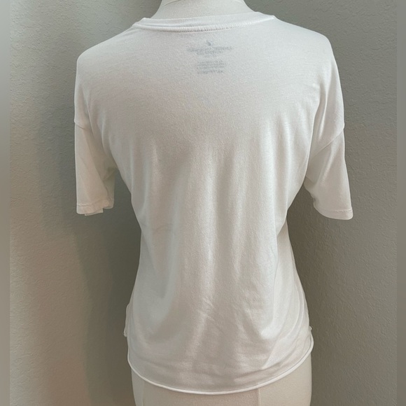 AMERICAN EAGLE ‘heyyy’ Tee - Picture 5 of 7